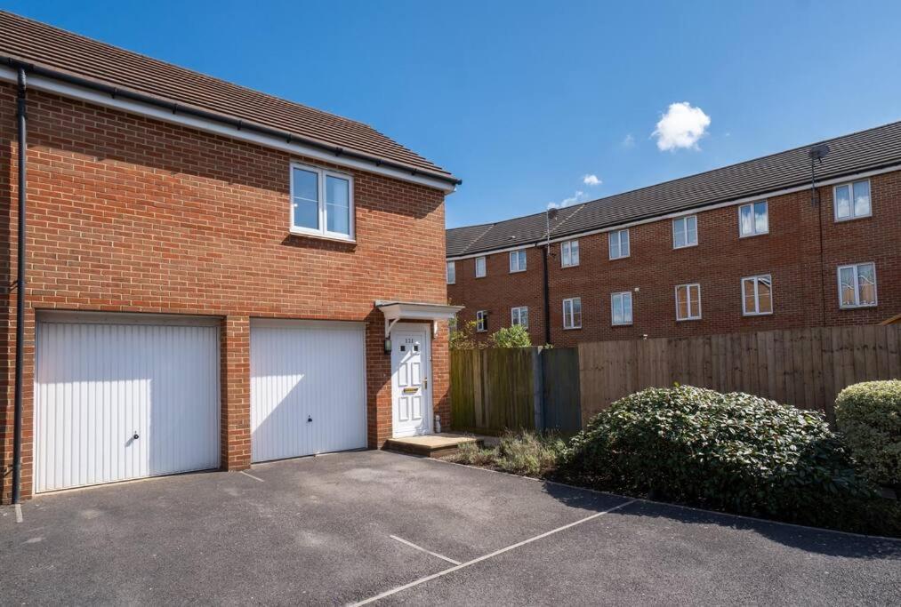 Bristol'S Coach House - 2 Bedroom Detached Apartment With Secure Parking Exterior photo